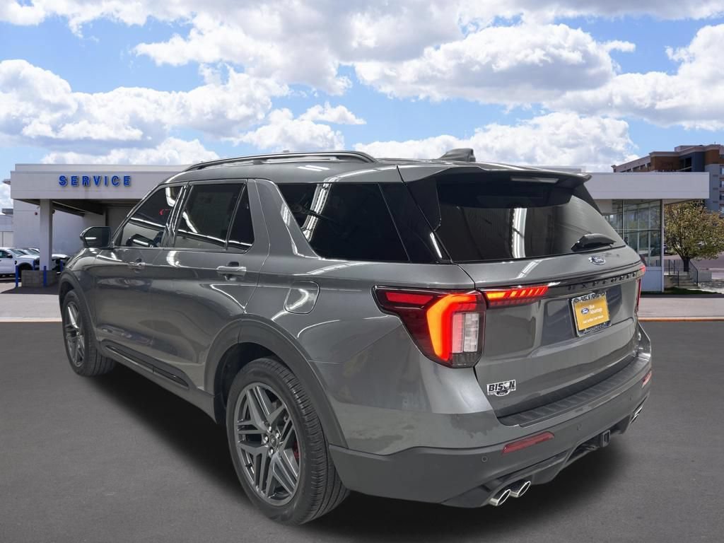 Certified 2025 Ford Explorer ST AWD/4WD image 6
