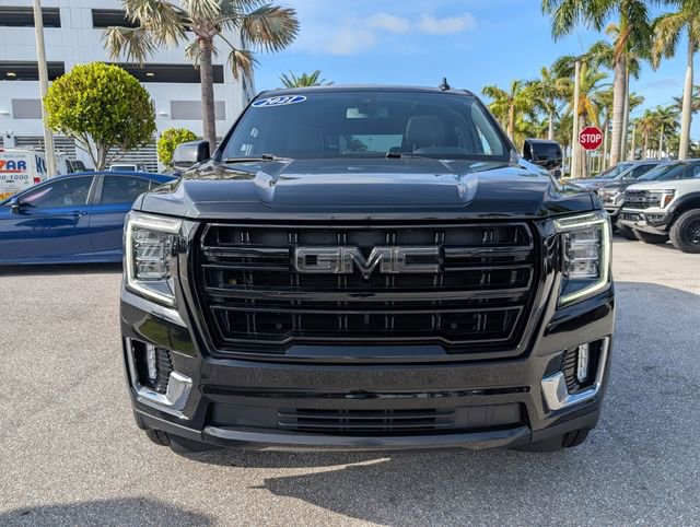 Used 2021 GMC Yukon SLT w/ SLT Premium Package RWD image 2