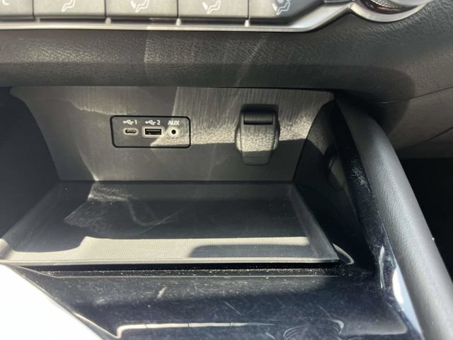 Used 2024 Nissan Altima 2.5 SR FWD image 35