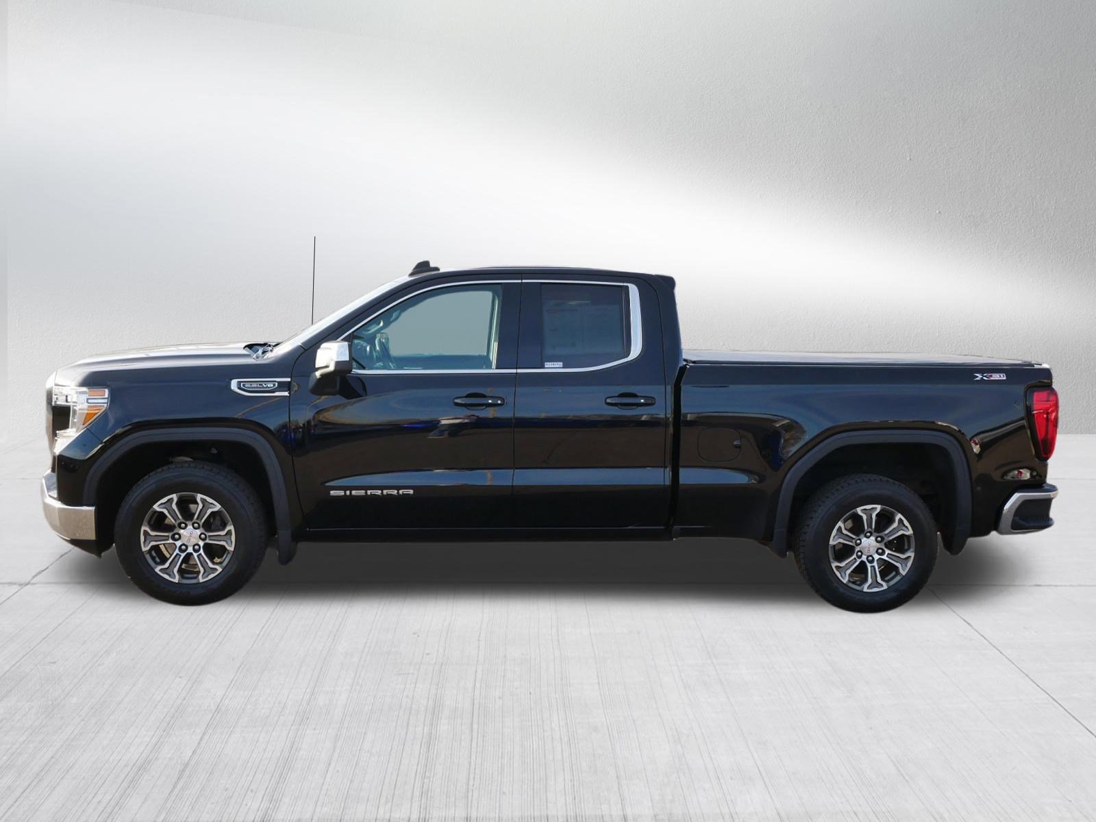 Used 2019 GMC Sierra 1500 SLE w/ SLE Value Package AWD/4WD image 4