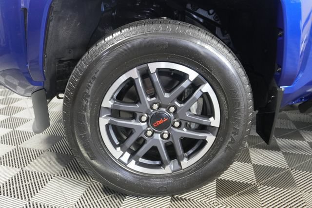 Used 2024 Toyota Tacoma TRD Sport AWD/4WD image 10