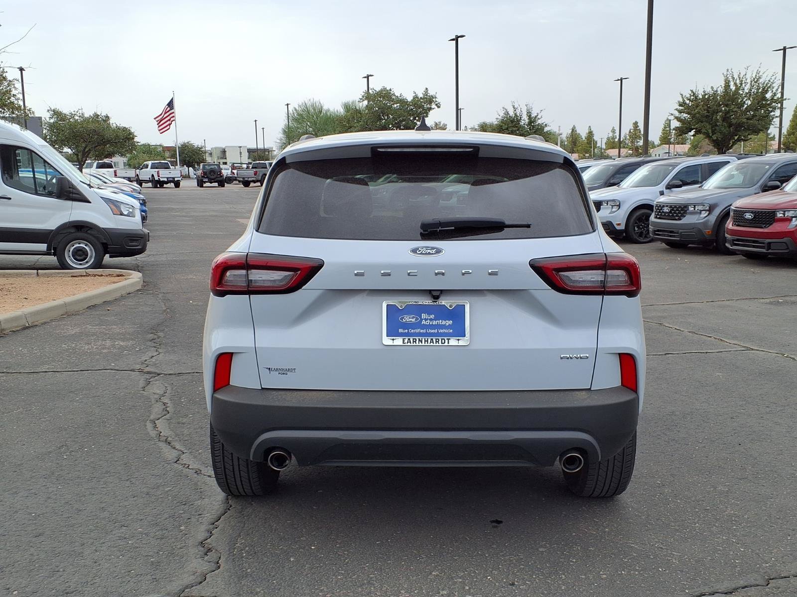 Certified 2025 Ford Escape ST-Line Select AWD/4WD image 5