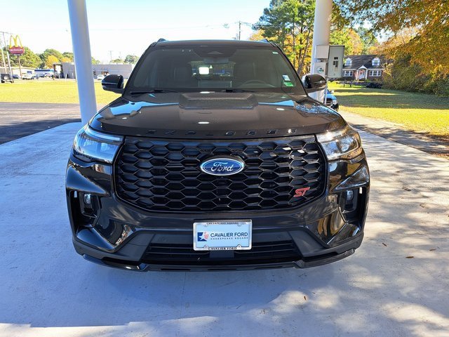 Certified 2025 Ford Explorer ST image 6