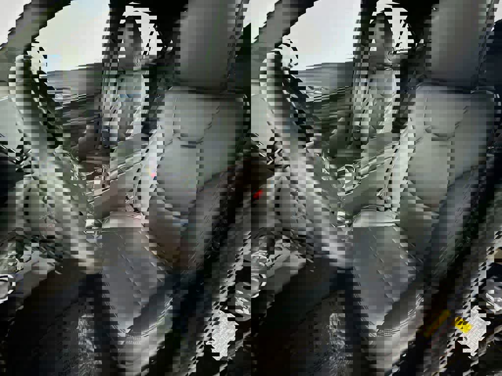 Used 2020 Cadillac CT4 Luxury w/ Cold Weather Package image 15