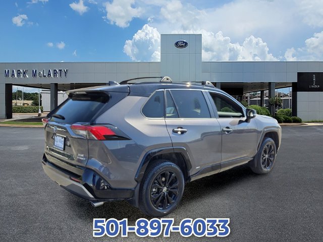 Used 2024 Toyota RAV4 XSE AWD/4WD image 5