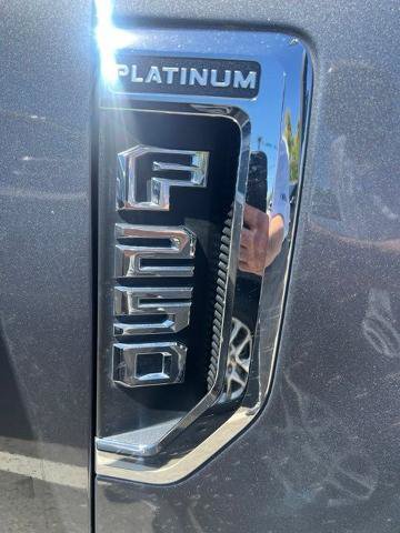 Certified 2022 Ford F250 Platinum AWD/4WD image 5