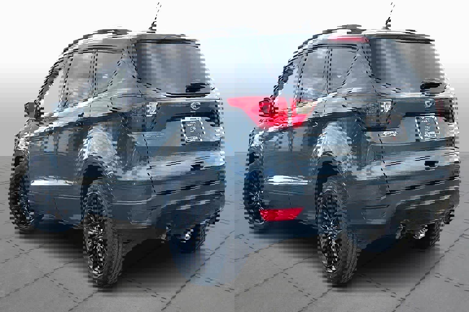 Certified 2019 Ford Escape SE image 4