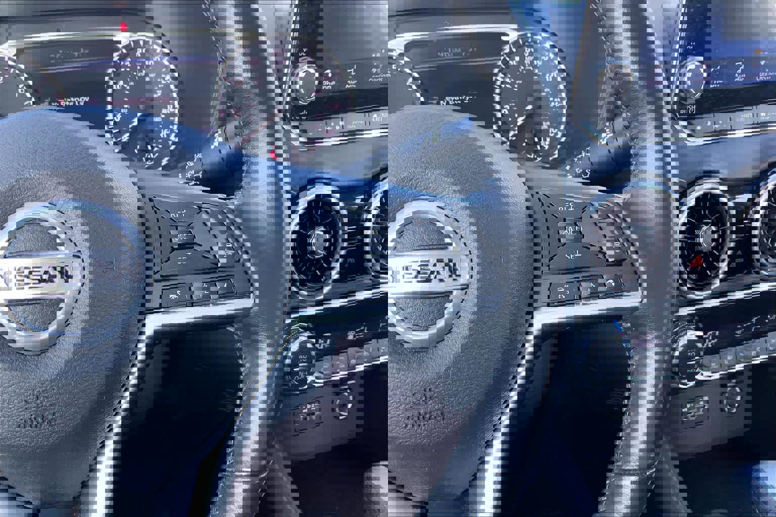 Used 2021 Nissan Sentra SV image 25