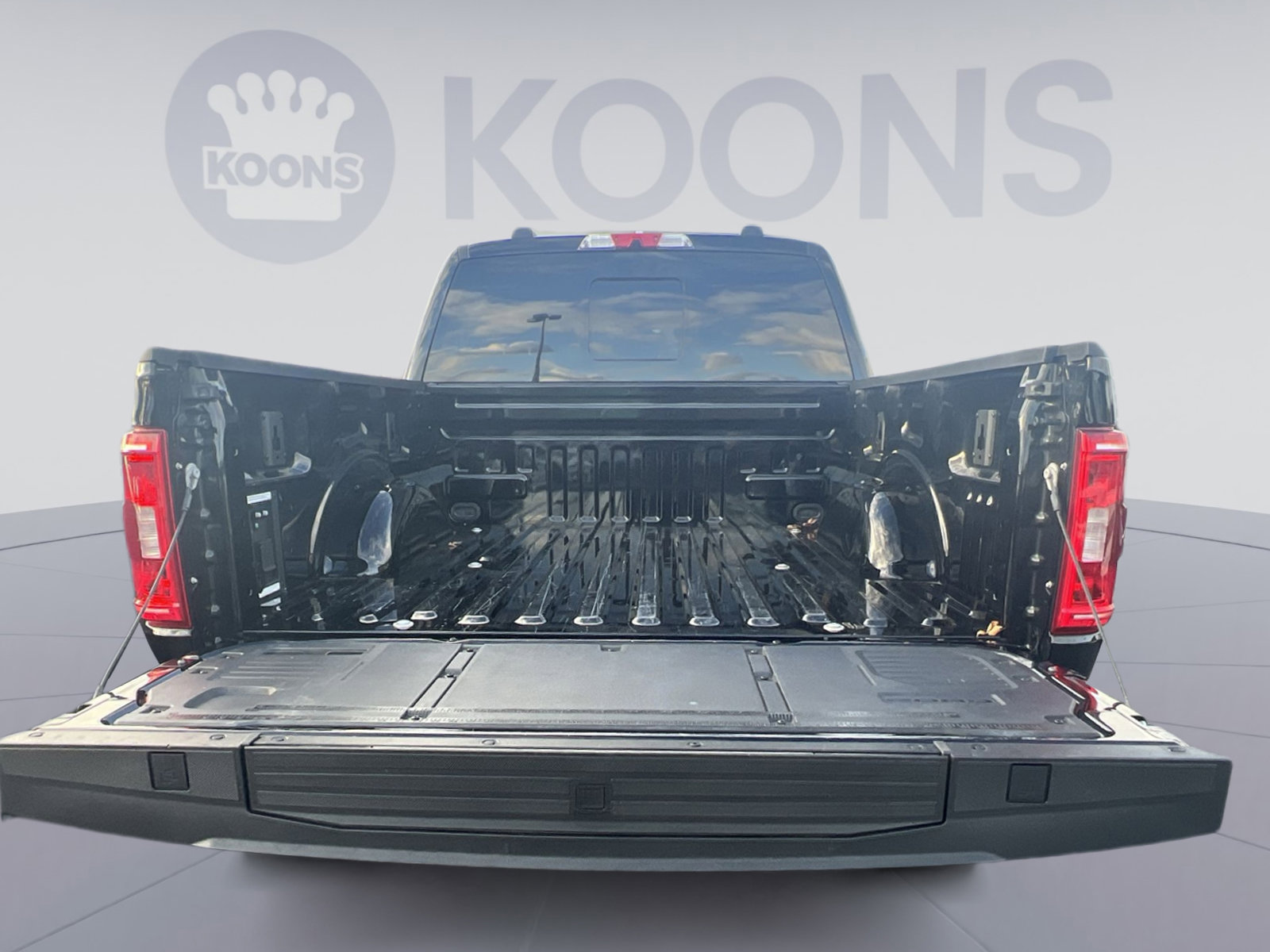 Certified 2023 Ford F150 XLT w/ Equipment Group 302A High image 33