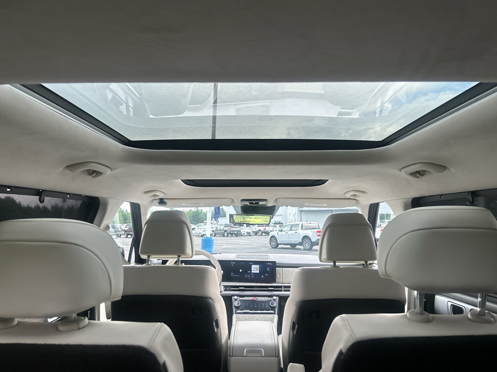 Used 2024 Hyundai Santa Fe Calligraphy FWD image 19