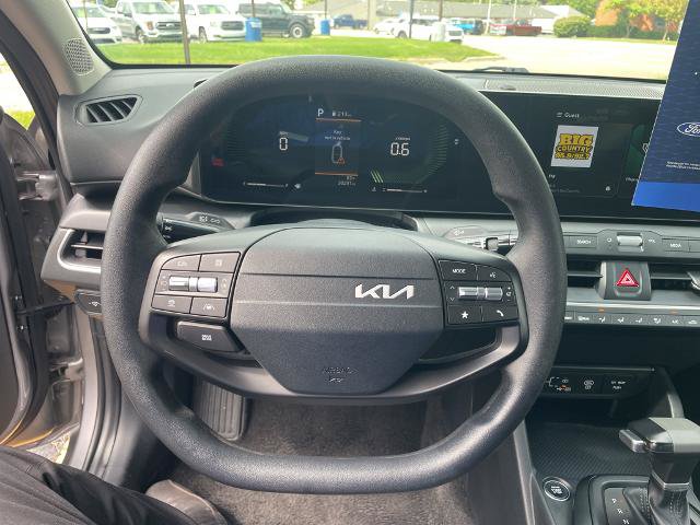 Used 2025 Kia K4 FWD image 9