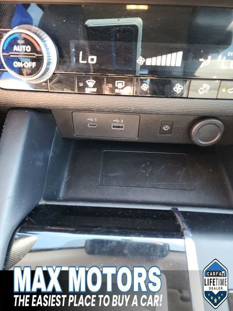 Used 2023 Mitsubishi Outlander SE image 29