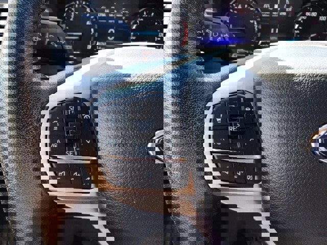 Certified 2022 Ford Explorer XLT w/ Equipment Group 202A image 13