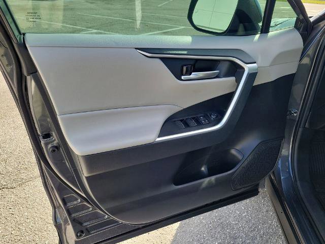 Used 2023 Toyota RAV4 XLE w/ Convenience Package FWD image 23