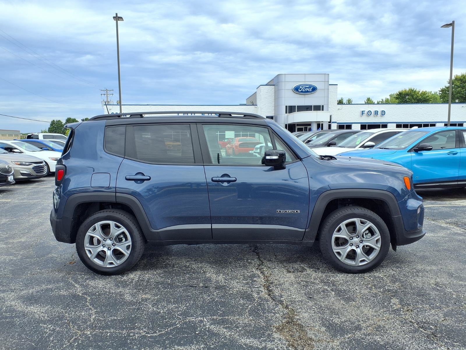 Used 2023 Jeep Renegade Limited AWD/4WD image 21