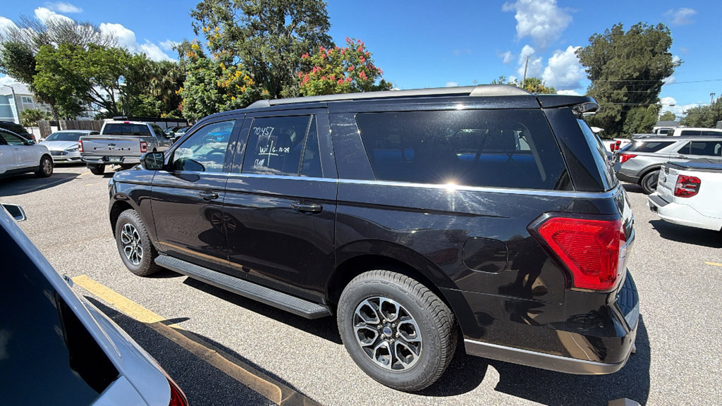 Certified 2024 Ford Expedition Max XLT AWD/4WD image 10