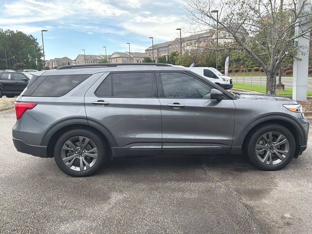 Certified 2021 Ford Explorer XLT w/ Equipment Group 202A RWD image 9