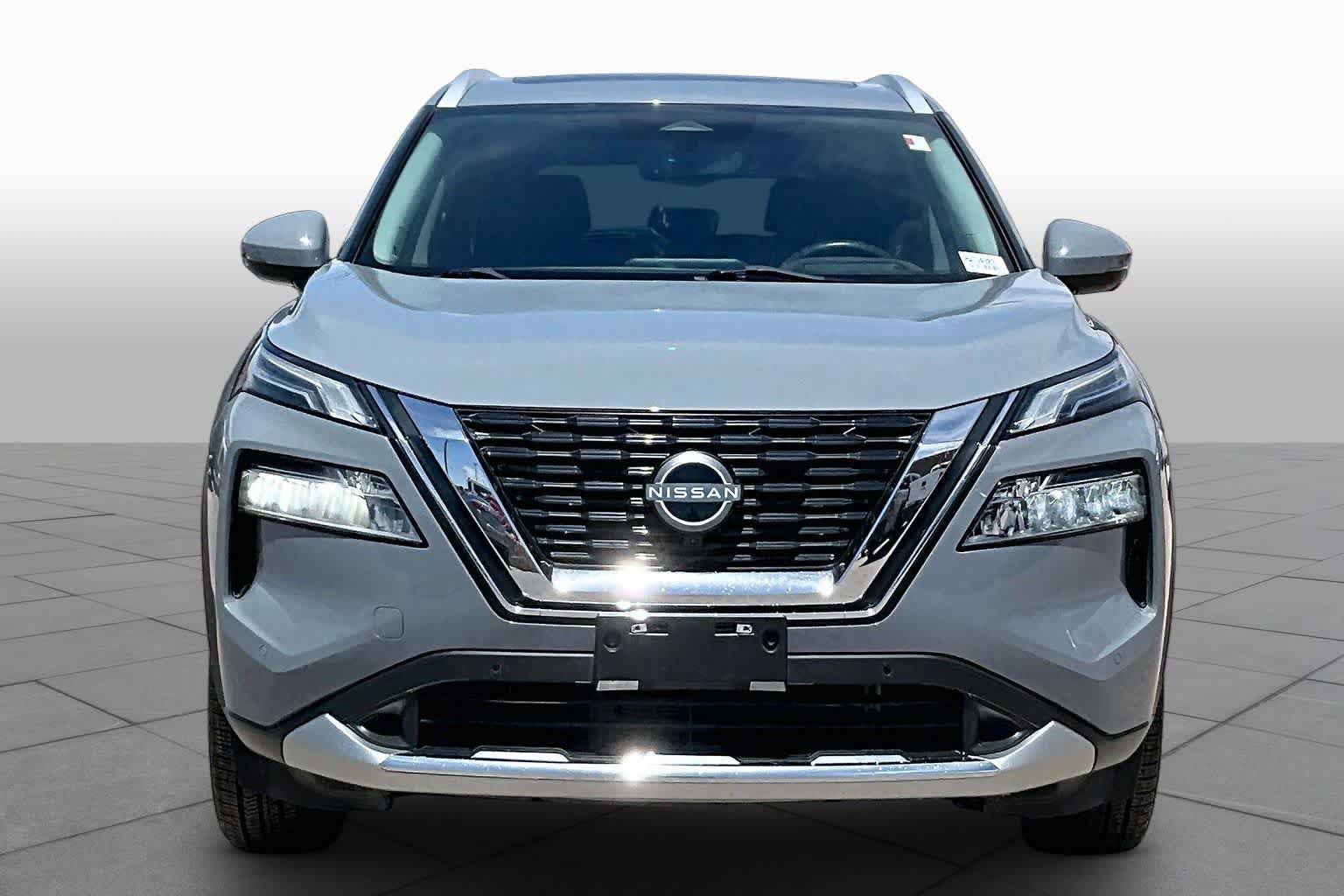 Used 2023 Nissan Rogue Platinum w/ Platinum Premium Package FWD image 4