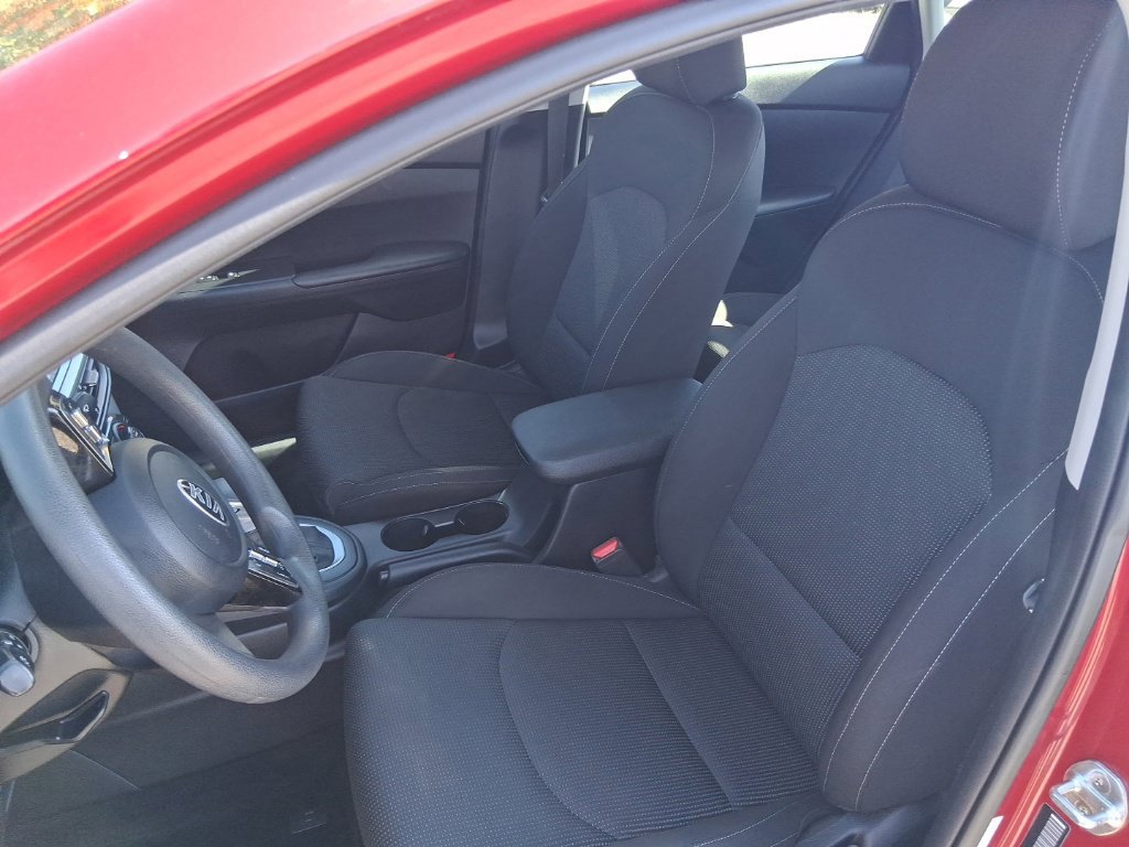 Used 2019 Kia Forte LXS FWD image 8