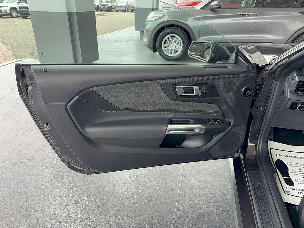 Certified 2024 Ford Mustang Coupe RWD image 8