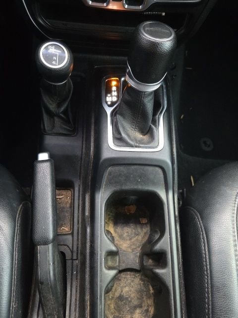 Used 2021 Jeep Gladiator Willys image 27