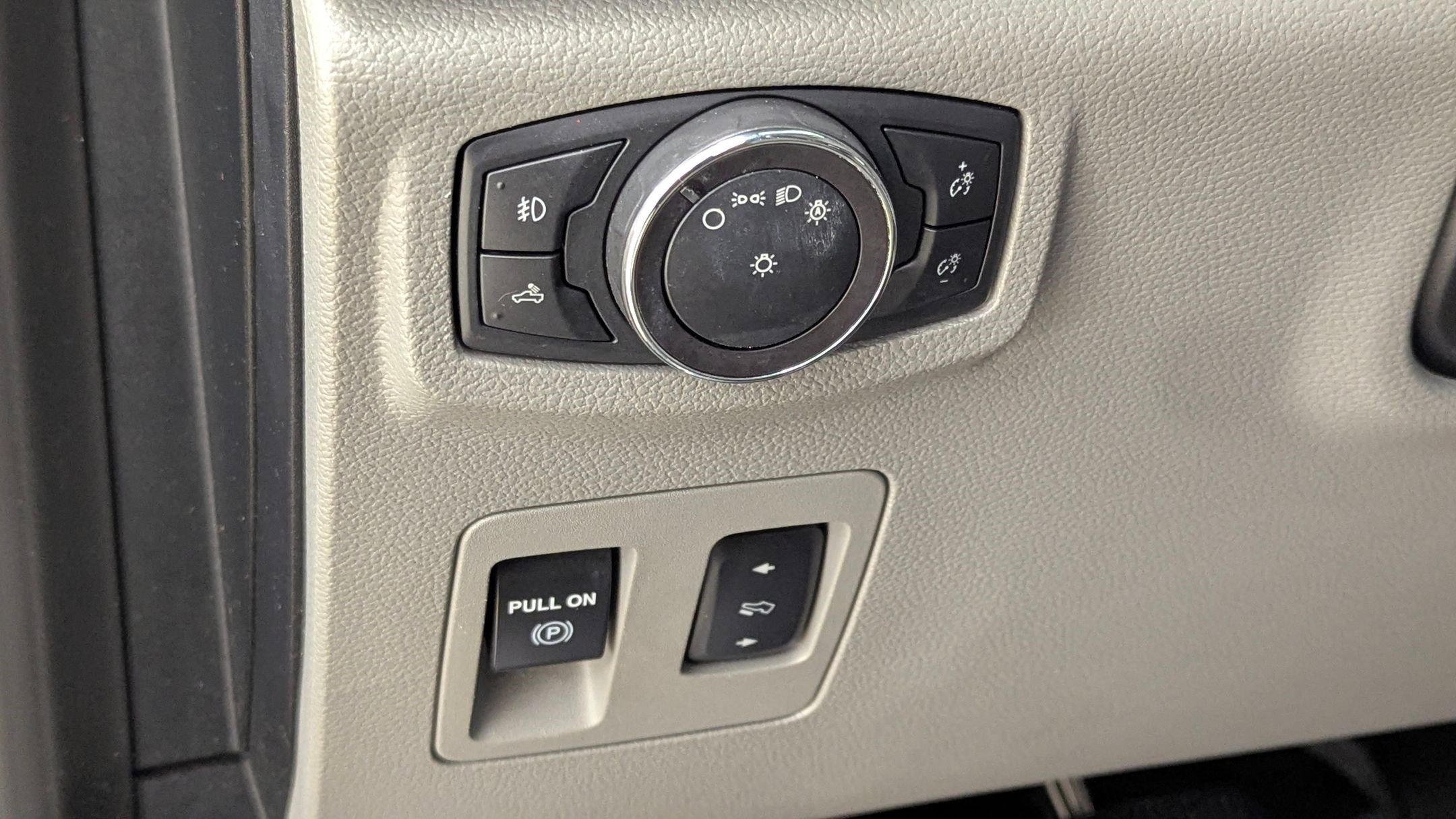 Certified 2019 Ford F150 XLT w/ Equipment Group 302A Luxury image 17