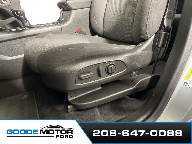 Used 2023 Chevrolet Traverse LT AWD/4WD image 11