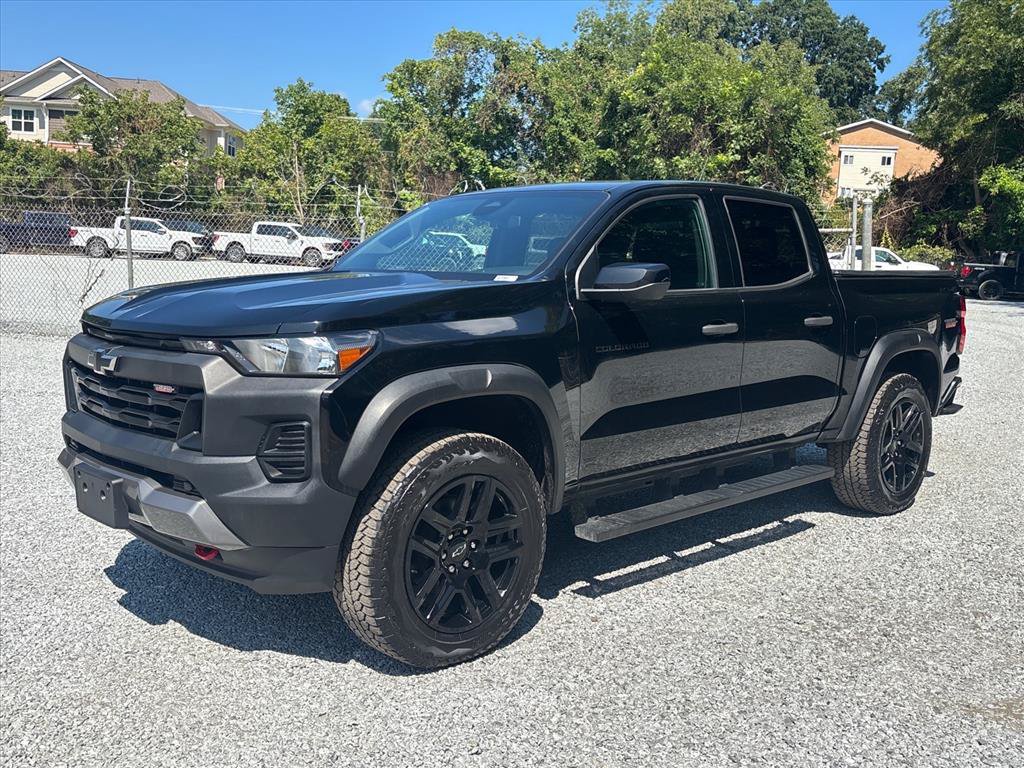 Used 2024 Chevrolet Colorado Trail Boss w/ Safety Package AWD/4WD image 3