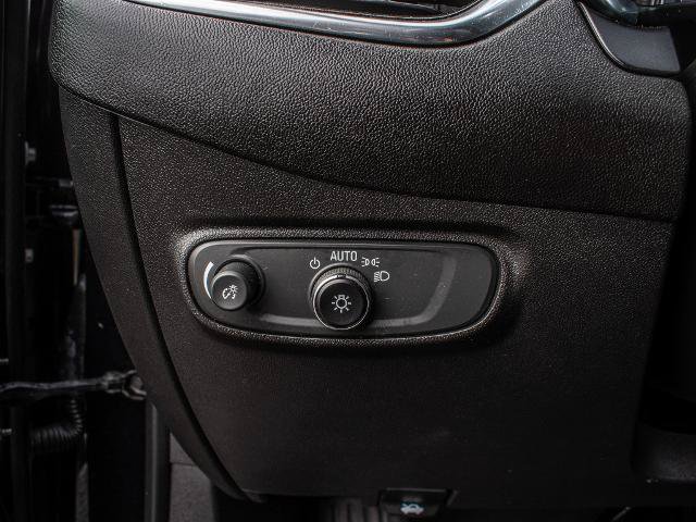 Used 2023 Chevrolet Equinox LT AWD/4WD image 16
