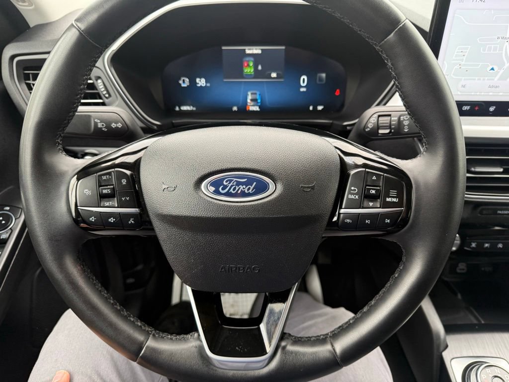 Certified 2024 Ford Escape Platinum AWD/4WD image 26