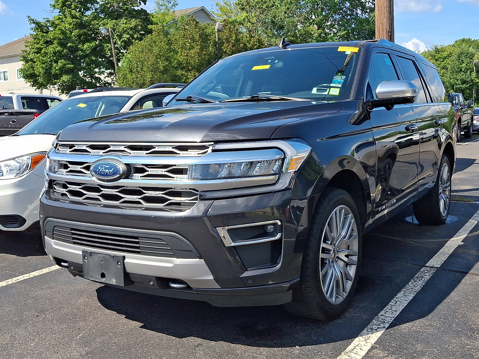 Certified 2023 Ford Expedition Platinum AWD/4WD image 3