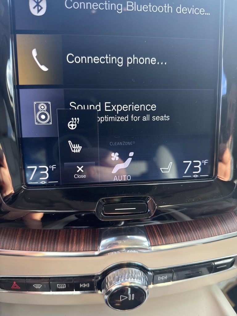 Used 2020 Volvo XC60 T5 Inscription w/ Protection Package Premier image 12