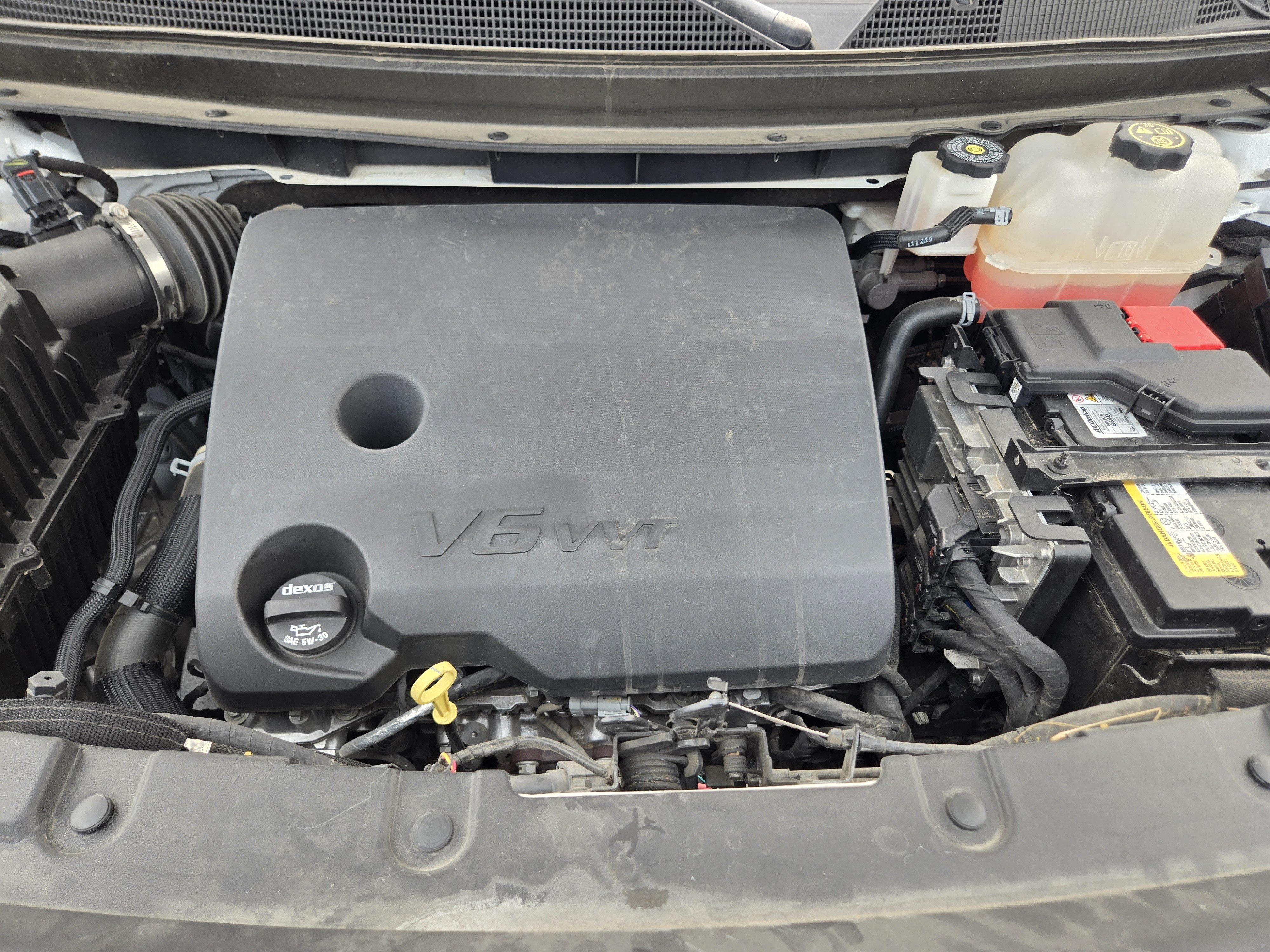 Used 2023 Chevrolet Traverse Premier w/ Redline Edition FWD image 30