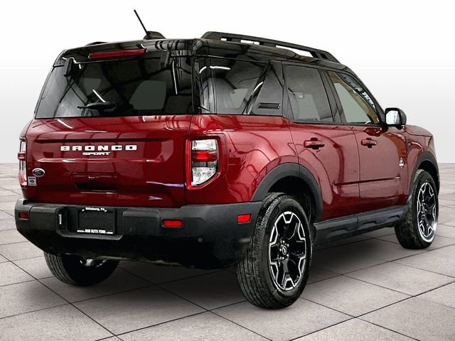 Certified 2025 Ford Bronco Sport Outer Banks w/ Outer Banks Tech Package+ AWD/4WD image 11