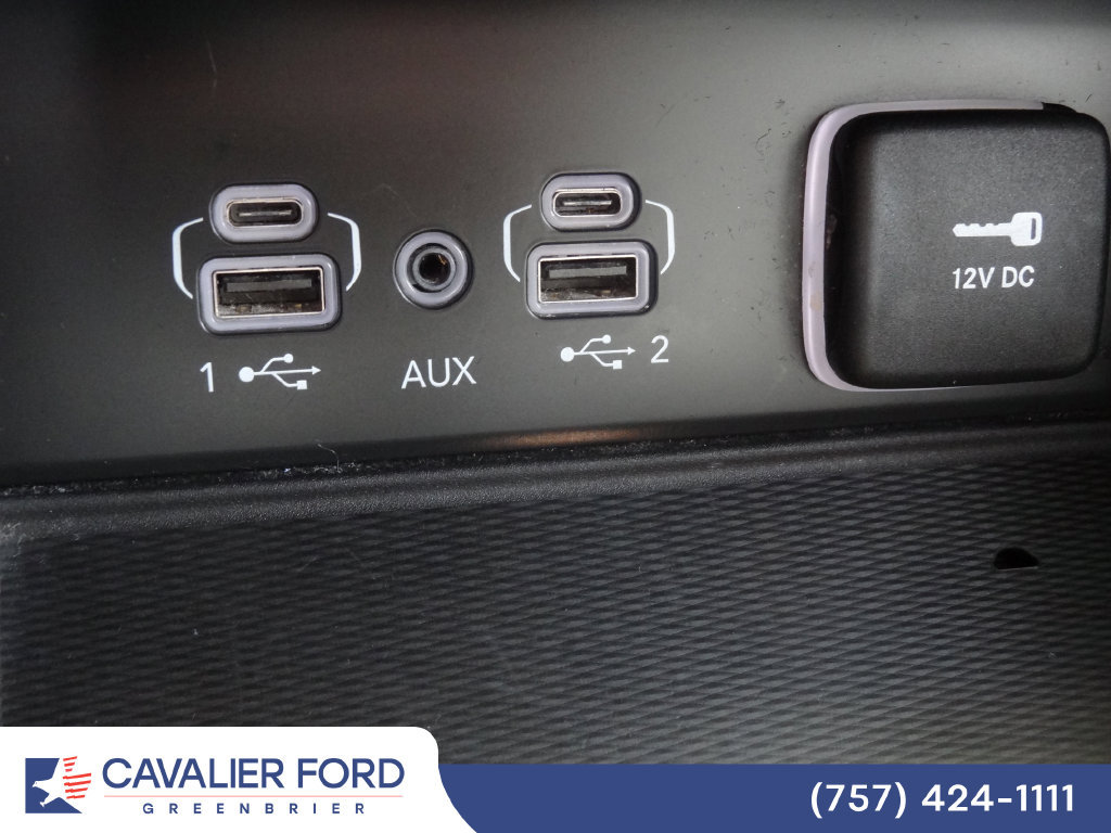 Used 2021 Jeep Grand Cherokee L Overland w/ Luxury Tech Group IV AWD/4WD image 39
