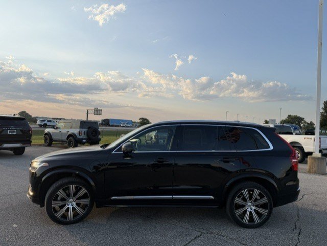 Used 2023 Volvo XC90 T8 Plus w/ Protection Package Premier AWD/4WD image 6