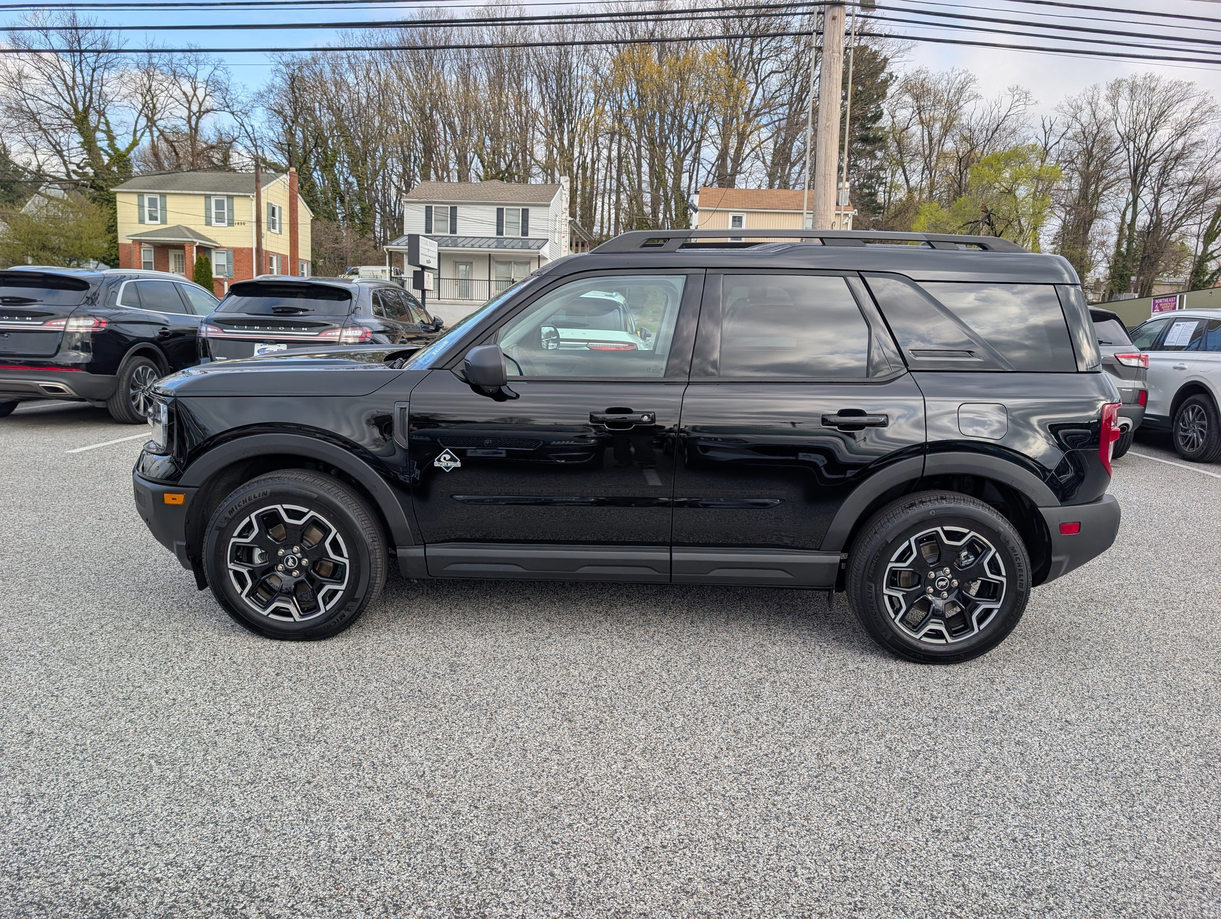 Certified 2025 Ford Bronco Sport Outer Banks w/ Outer Banks Tech Package+ image 6