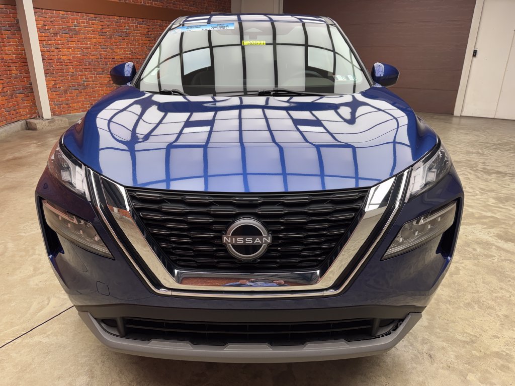 Used 2023 Nissan Rogue SV AWD/4WD image 8