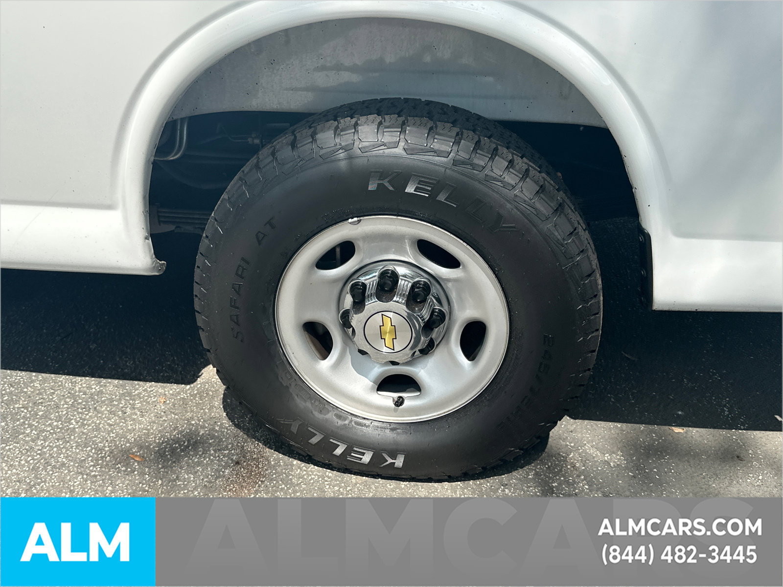 Used 2025 Chevrolet Express 3500 LT w/ LT Preferred Equipment Group RWD image 21