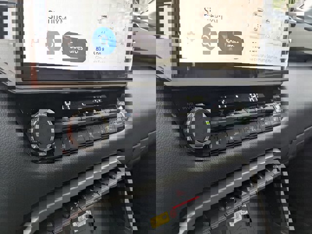 Used 2025 Toyota Tundra Limited image 26