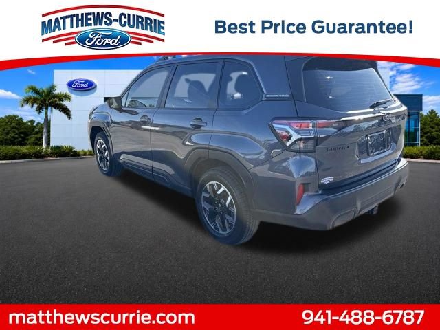 Used 2025 Subaru Forester AWD/4WD image 12