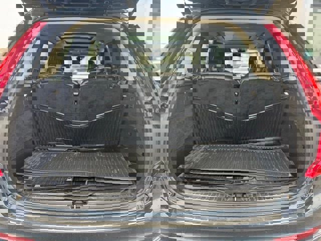 Used 2020 Volvo XC90 T5 Momentum image 20