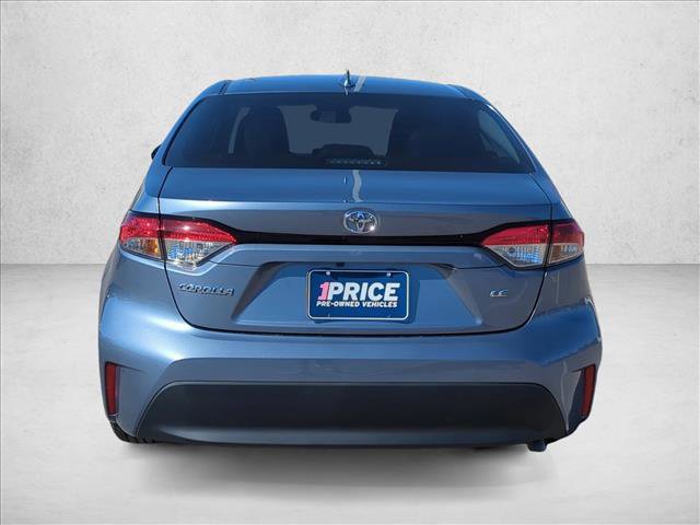Used 2025 Toyota Corolla LE image 3