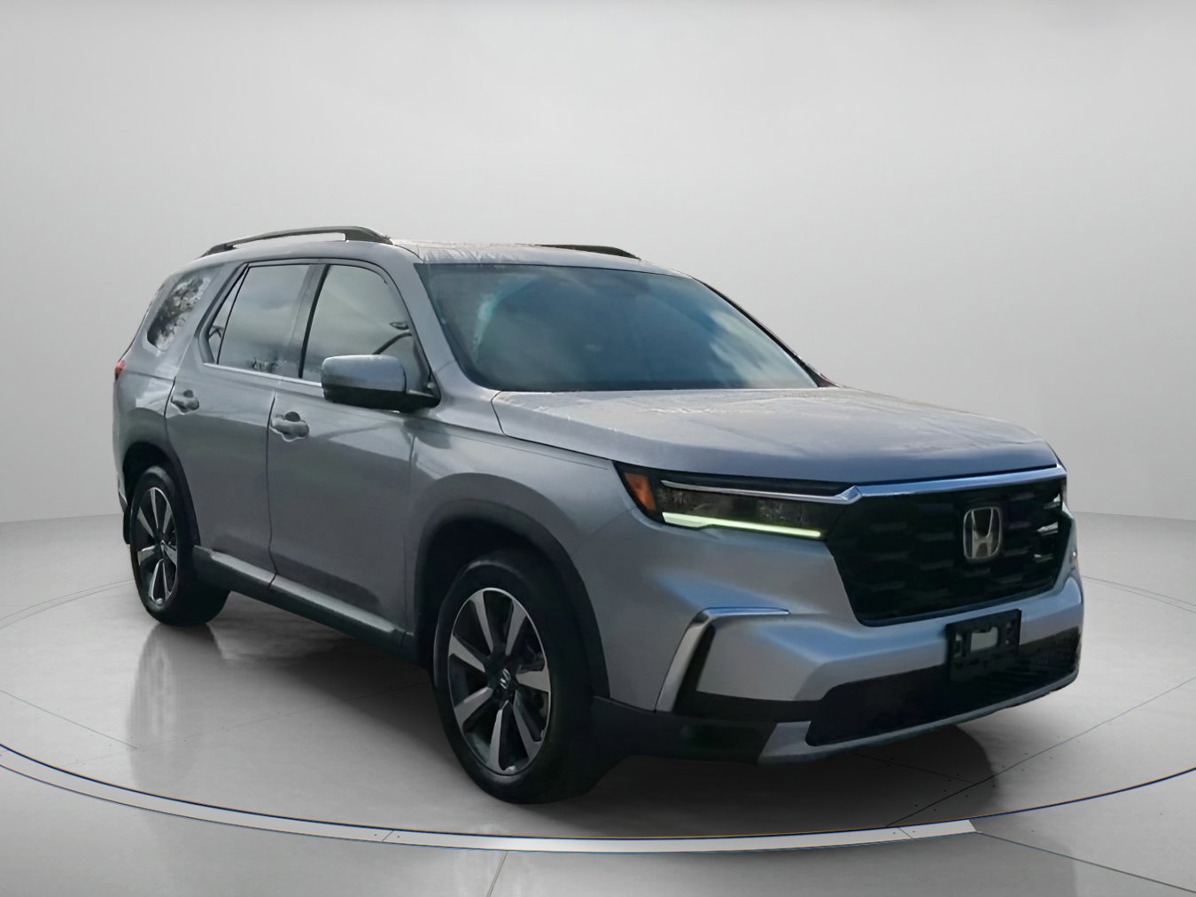 Used 2024 Honda Pilot Touring image 28