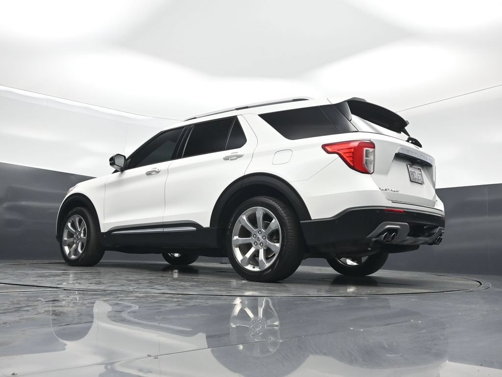 Certified 2020 Ford Explorer Platinum w/ Premium Technology Package AWD/4WD image 54
