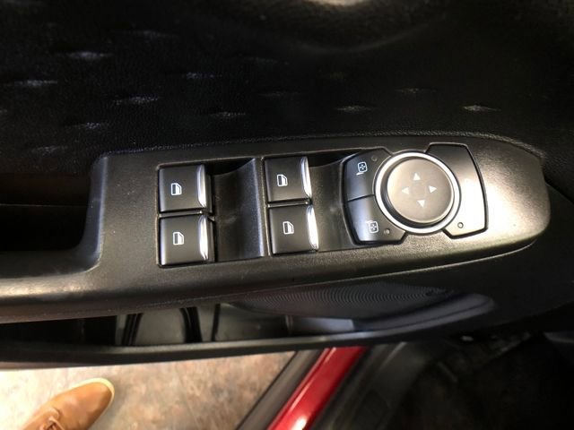 Certified 2020 Ford Escape SE image 12