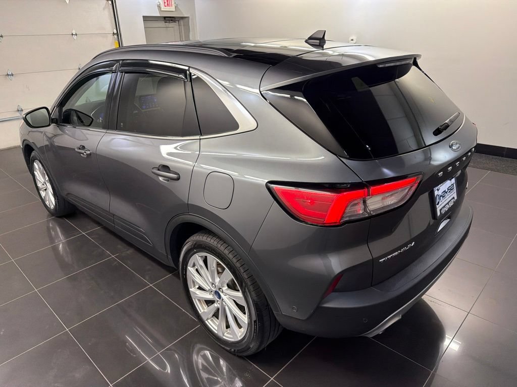 Certified 2022 Ford Escape Titanium w/ Titanium Elite Package AWD/4WD image 4