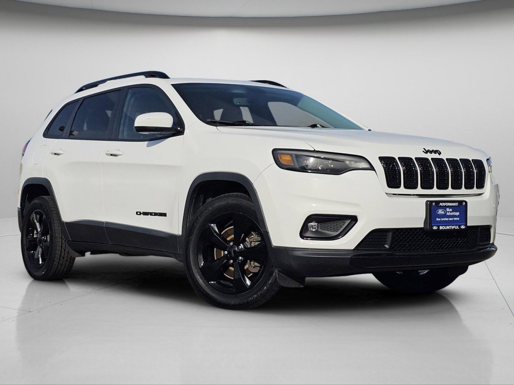 Used 2020 Jeep Cherokee Latitude Plus image 2