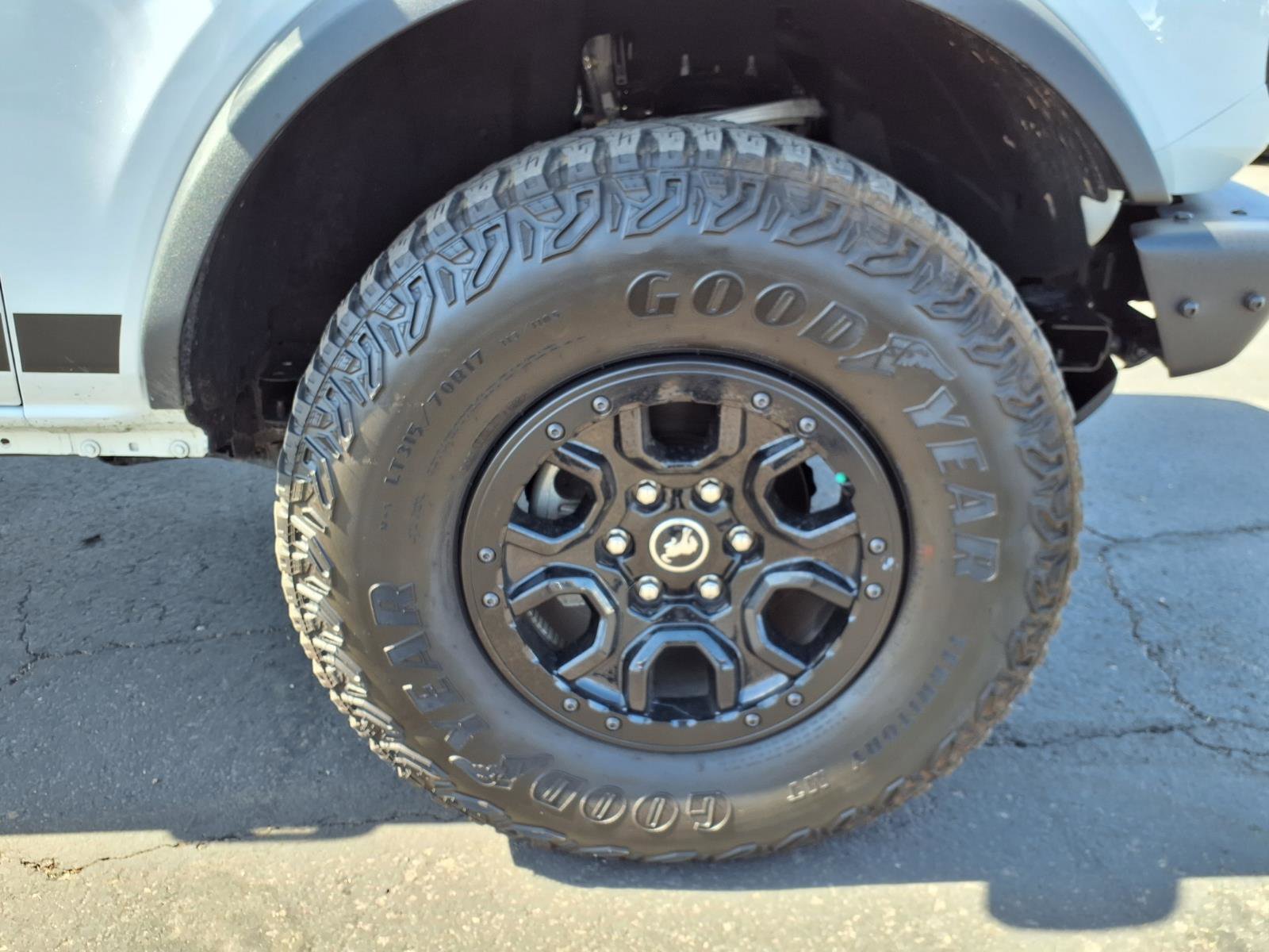 Certified 2024 Ford Bronco Wildtrak AWD/4WD image 9