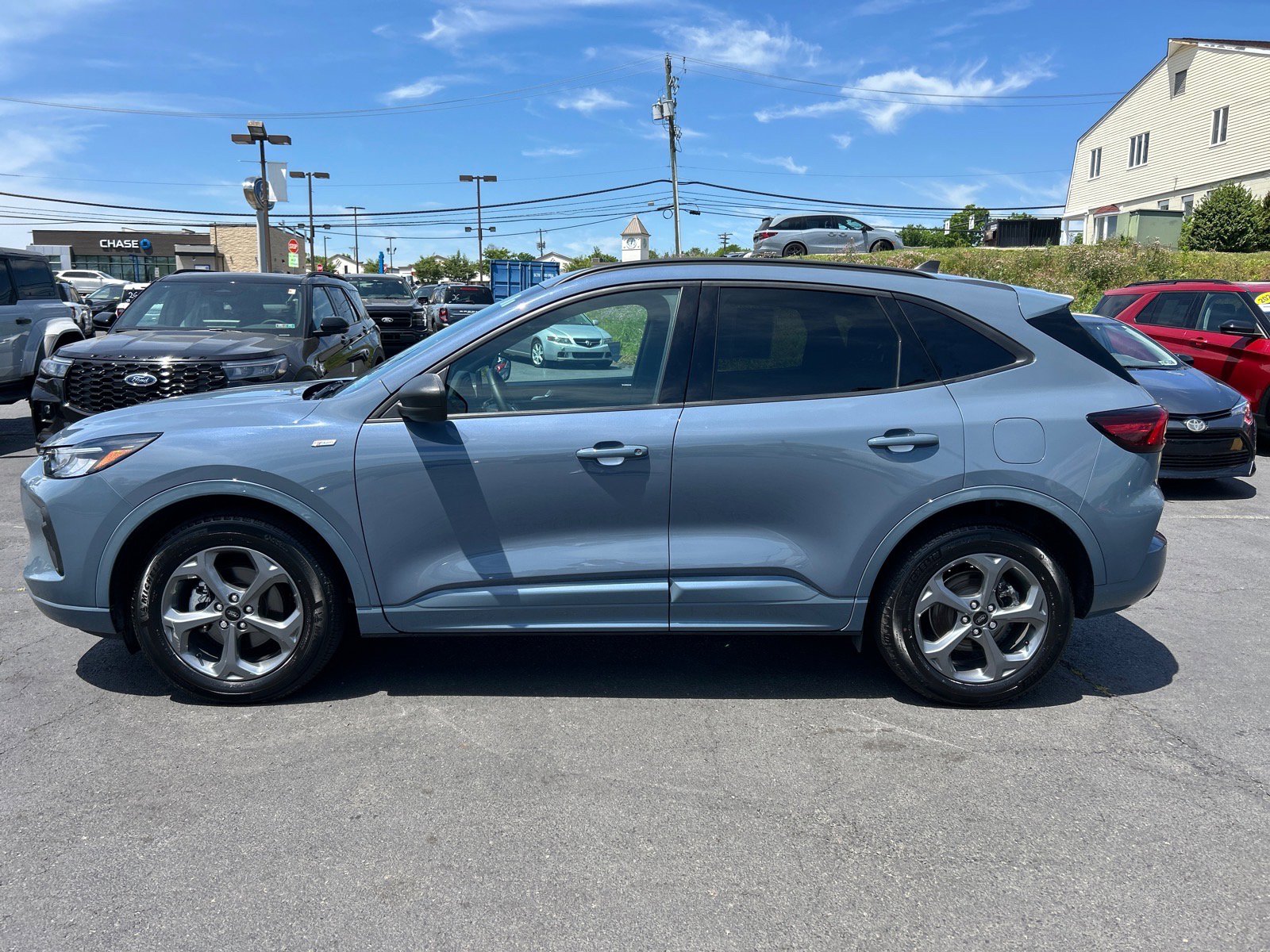 Certified 2024 Ford Escape ST-Line w/ Tech Pack #1 AWD/4WD image 4